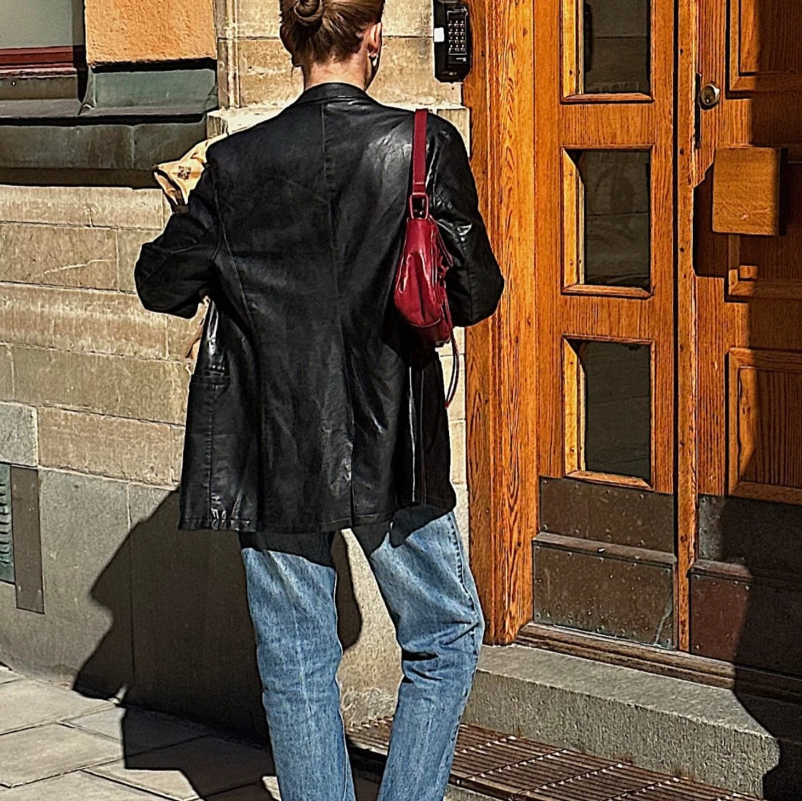 Vinröd axelväska från Coccinelle - 4