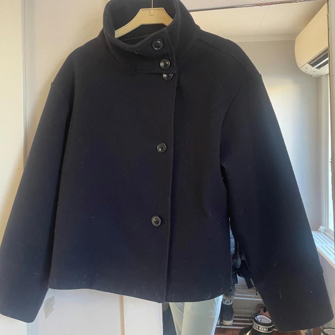 Mörkblå kappa - 4
