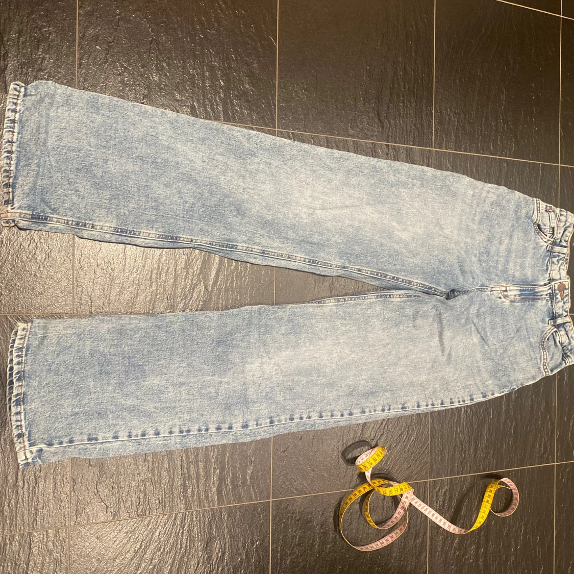 Blå jeans från Lindex