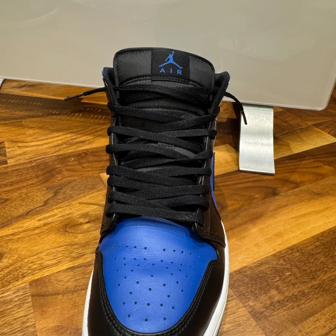 Svart och blå Nike Air Jordans - 3