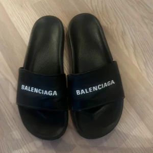 Äkta Balenci slides  - Designers slides i bra skick. Nyskick 3500