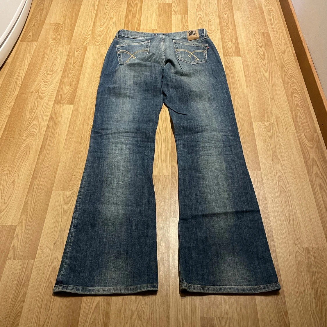 Lågmidjade bootcut jeans  - 1