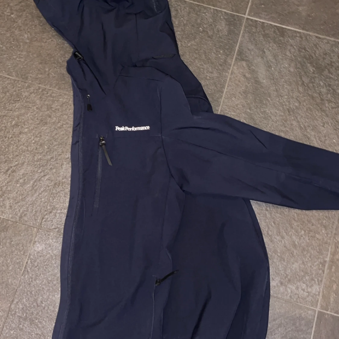 Mörkblå jacka från Peak Performance - 1