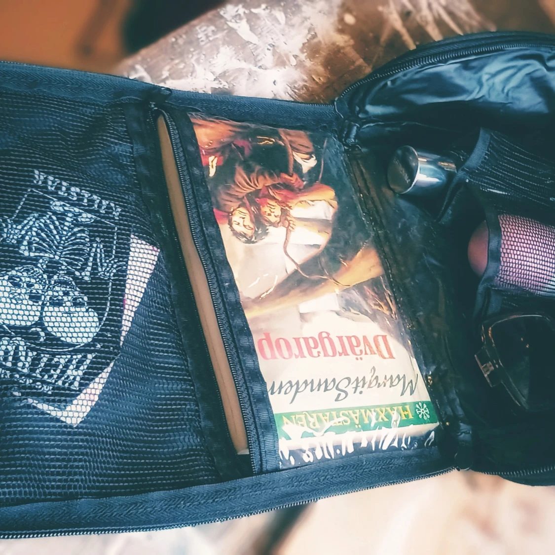 Svart necessär från Vichy Nouveau - 4