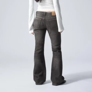 Grå bootcut jeans - Snygga grå bootcut jeans. Pris kan diskuteras!! 💗💗