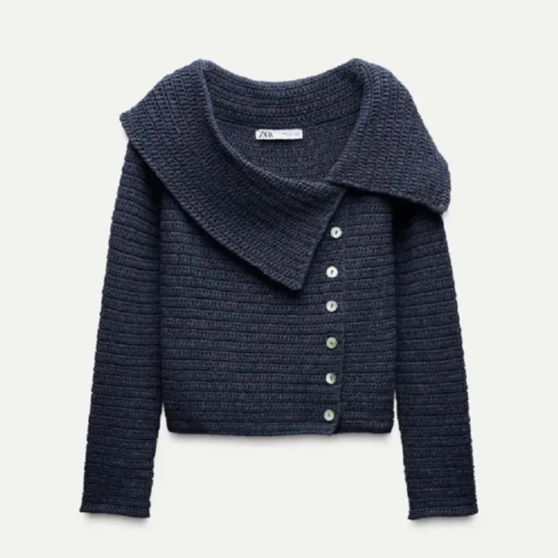 Mörkblå stickad kofta från Zara