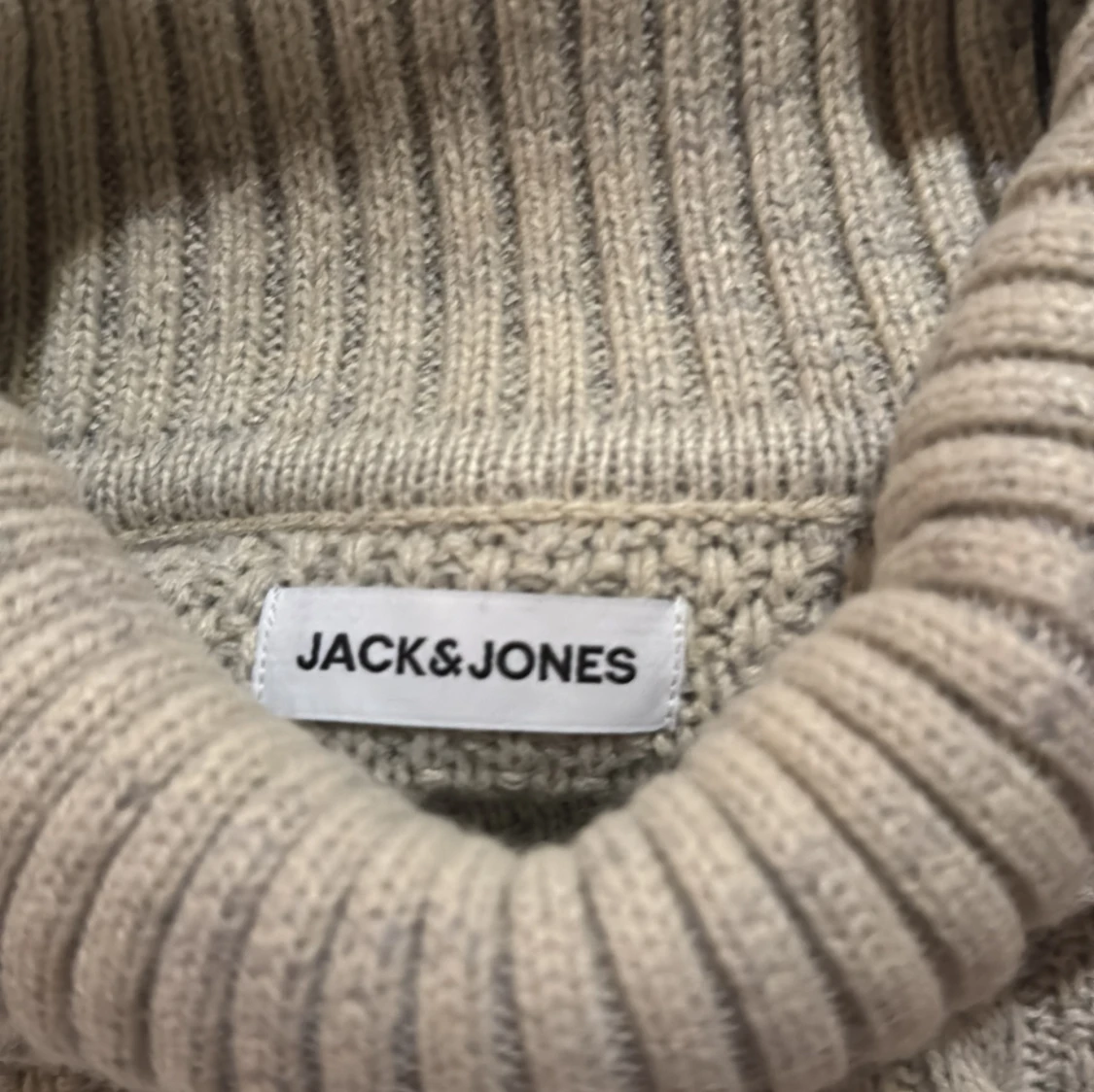 Vit polotröja från Jack & Jones M - 2
