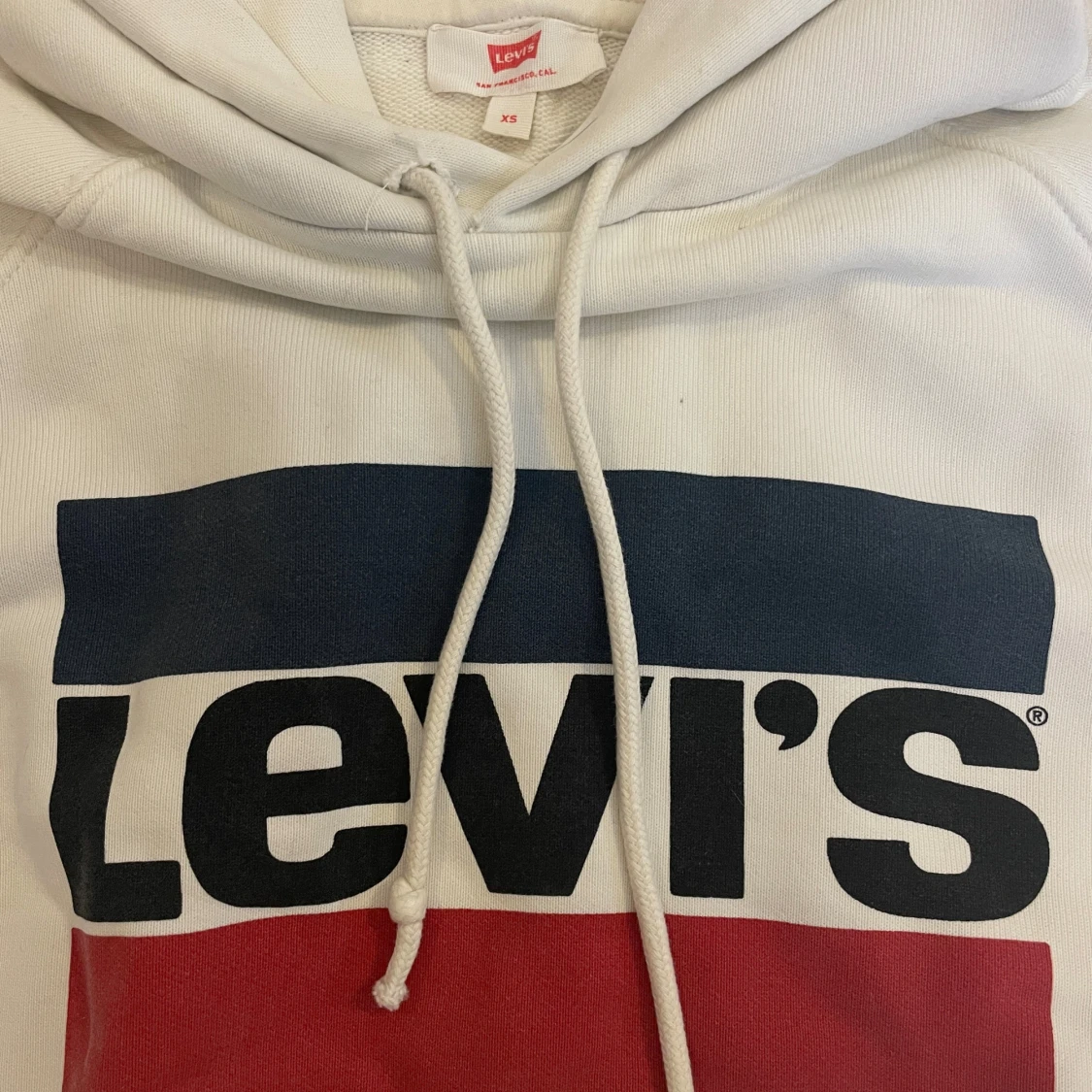 Vit hoodie från Levi's - 3