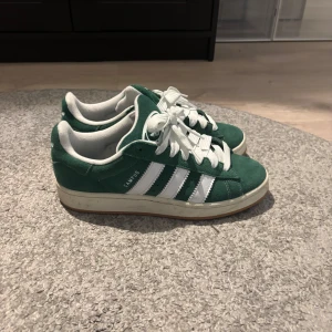 Adidas campus  - Säljer mina adidas campus i storlek 42, bra skick 