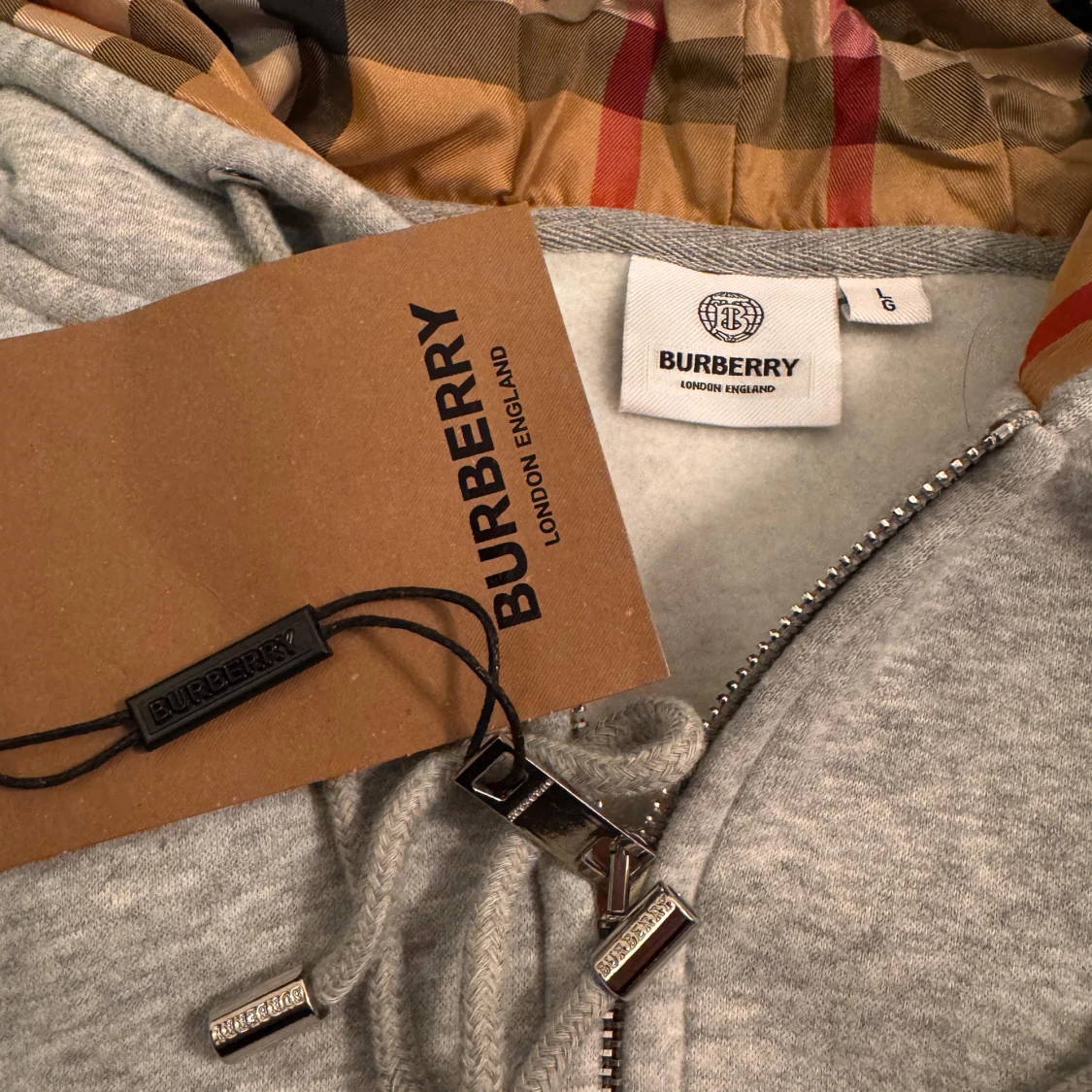 Burberry med dragkedja - 1