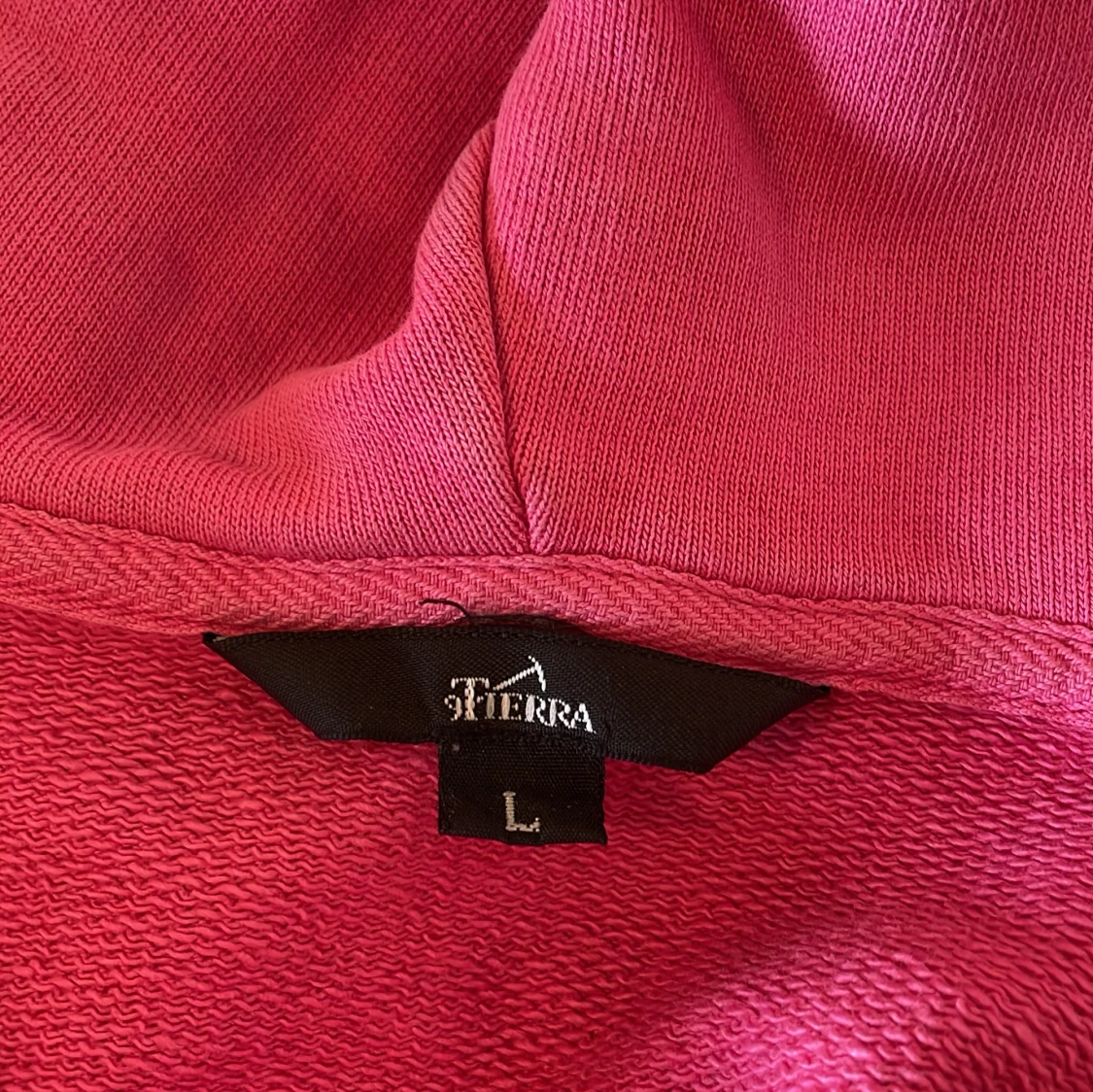 Rosa kofta med luva från Tierra - 1