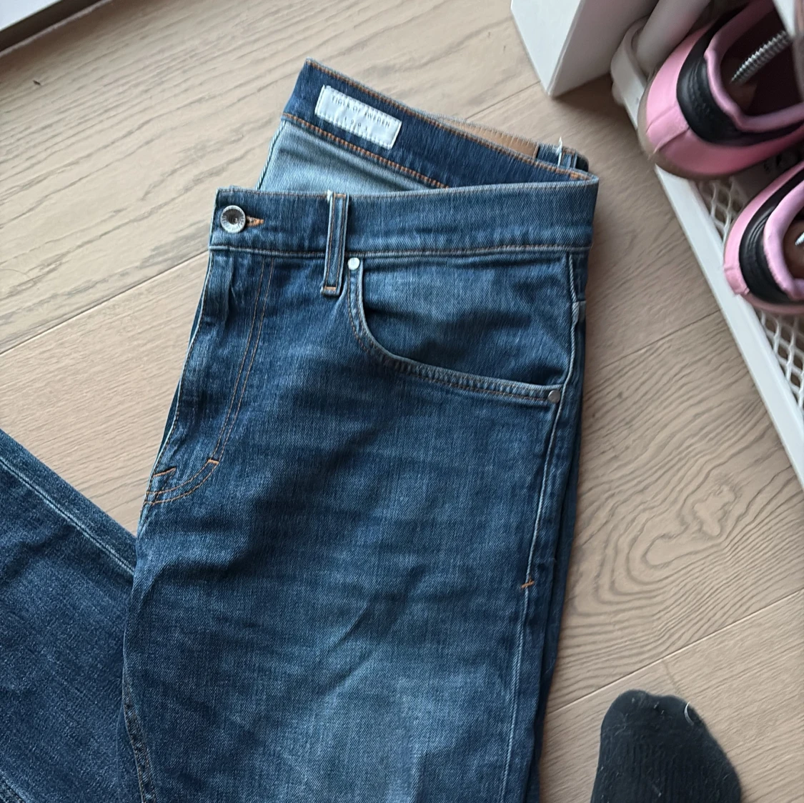 Mörkblå raka jeans - 1