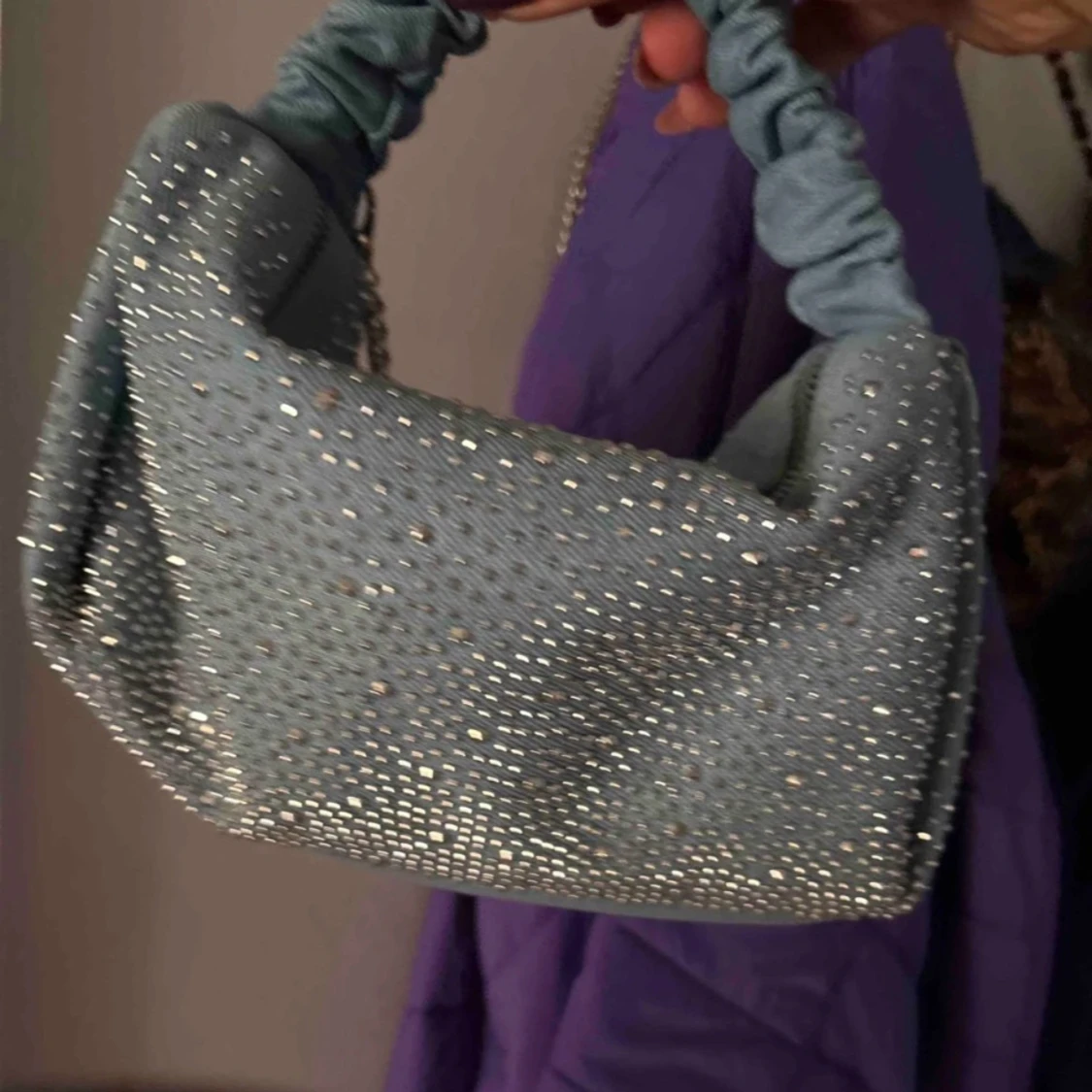 Blå glittrig väska - 2