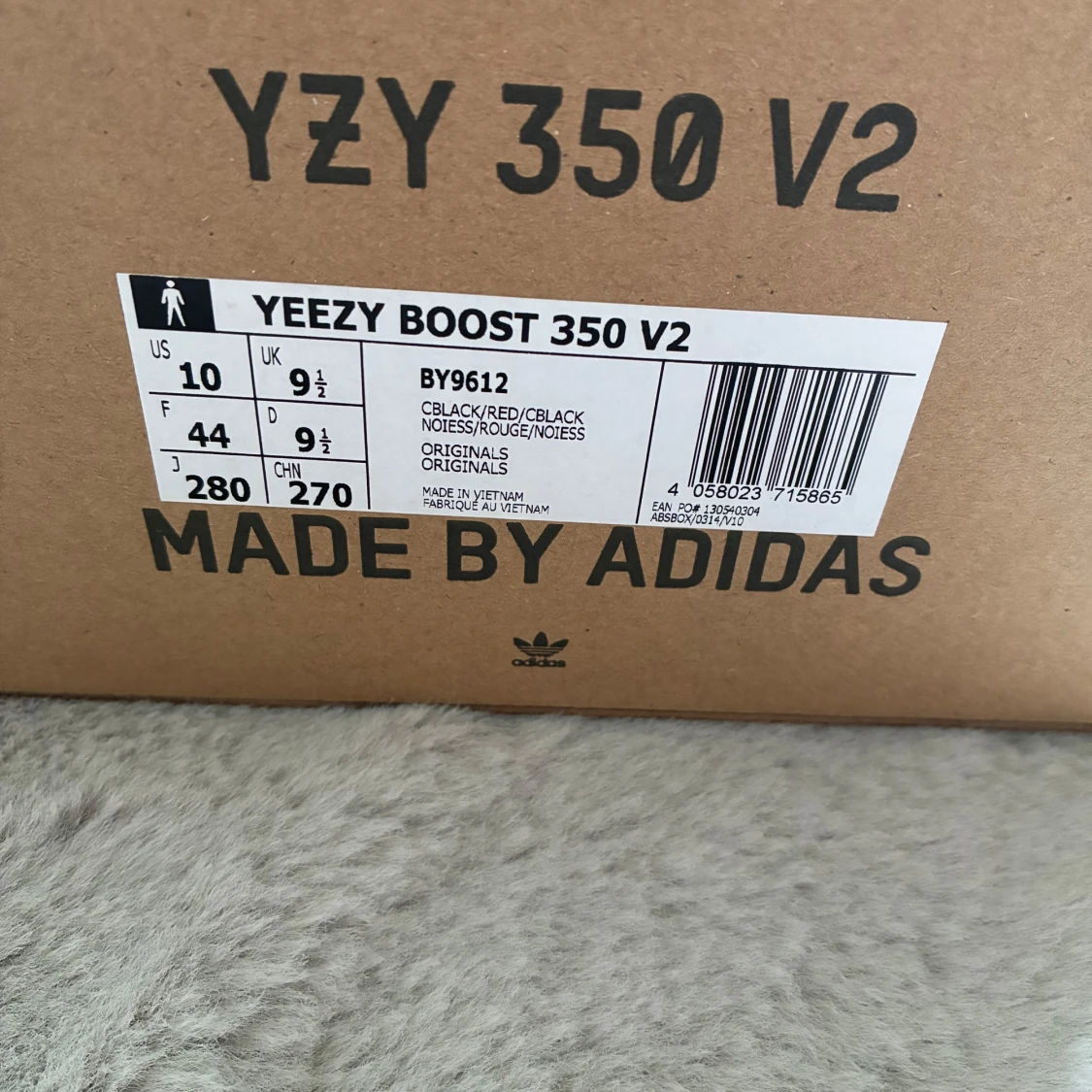 Adidas Yeezy 350 V2 Black/Red/Red stripe - 3