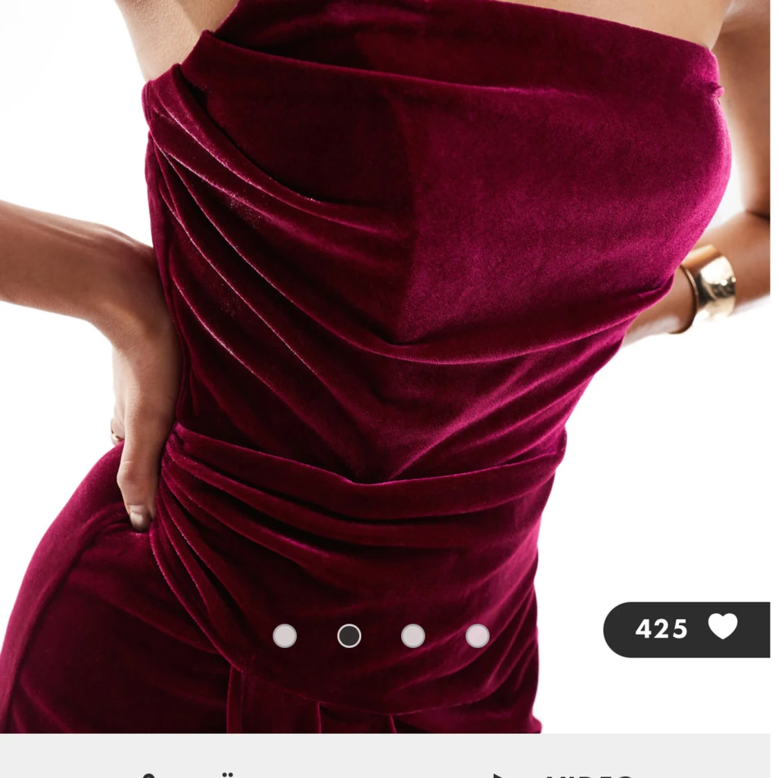 Vinröd sammetsklänning från TFNC London - 1
