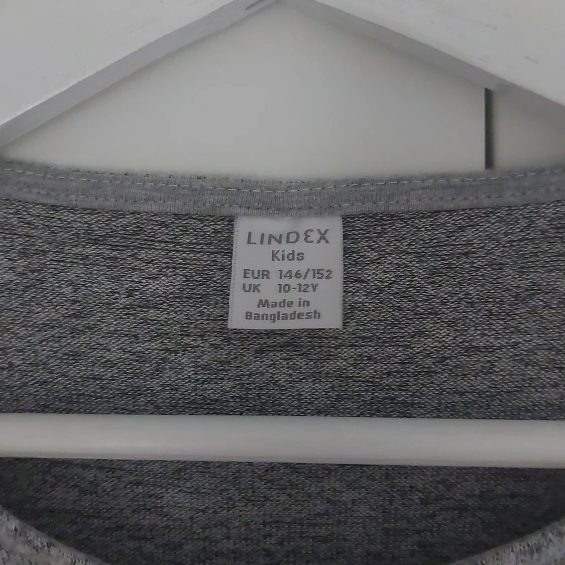 Grå tröja med spetsdetaljer Lindex - 2