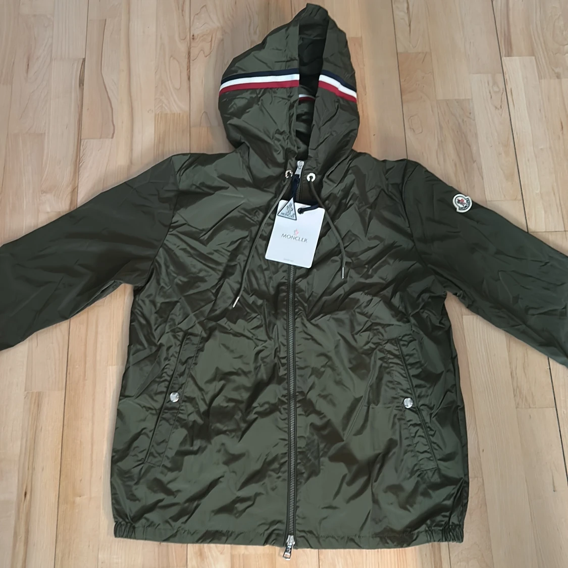 Moncler vindjacka grön