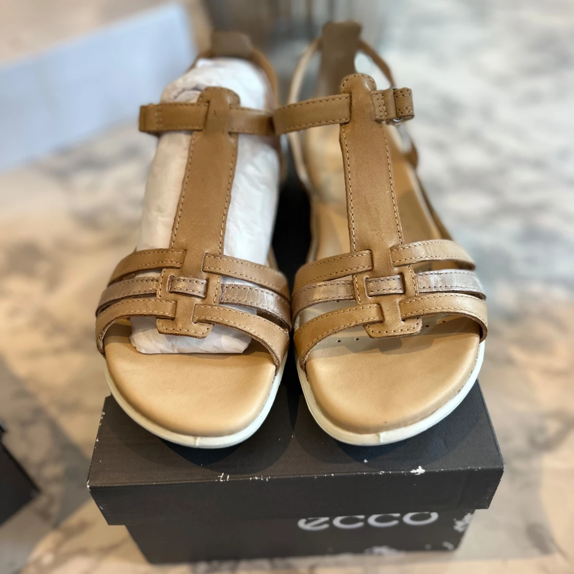 Beige sandaler i äkta skinn från ECCO - 3