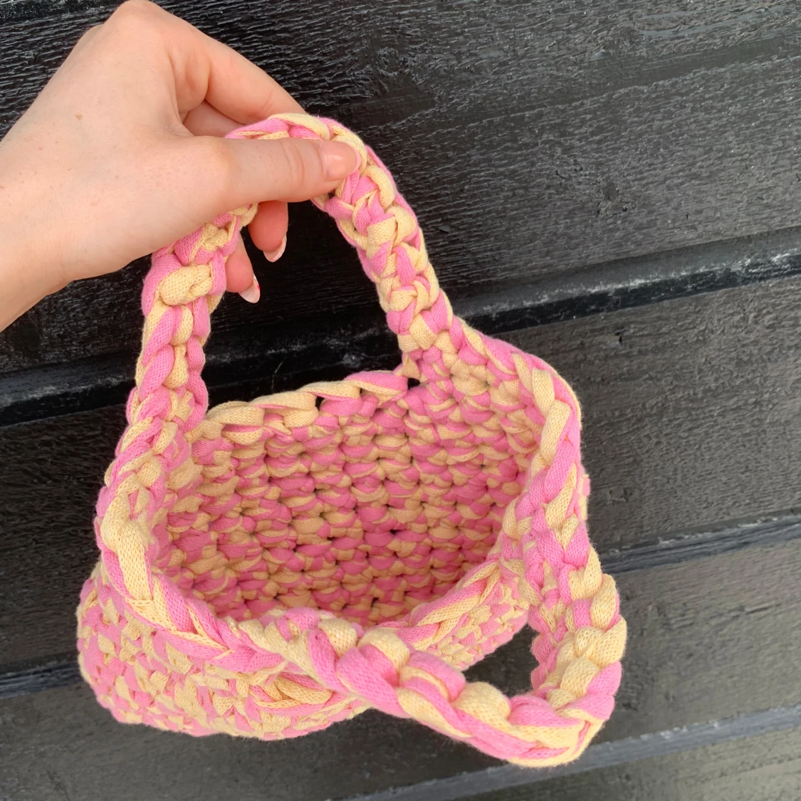 Handgjord virkad handväska rosa/gul - 2