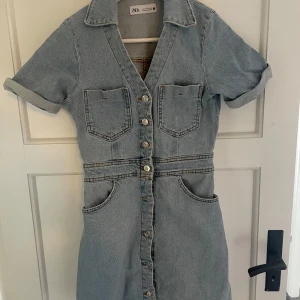 Jeans klänning - Säljer denna då den inte passar mig