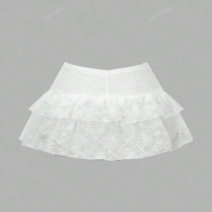 Vit spets kjol - Super fin spets kjol men inbyggda shorts 