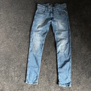 Replay anbass jeans  - Replay anbass. W30 L32 nypris 1500kr mitt pris 499kr