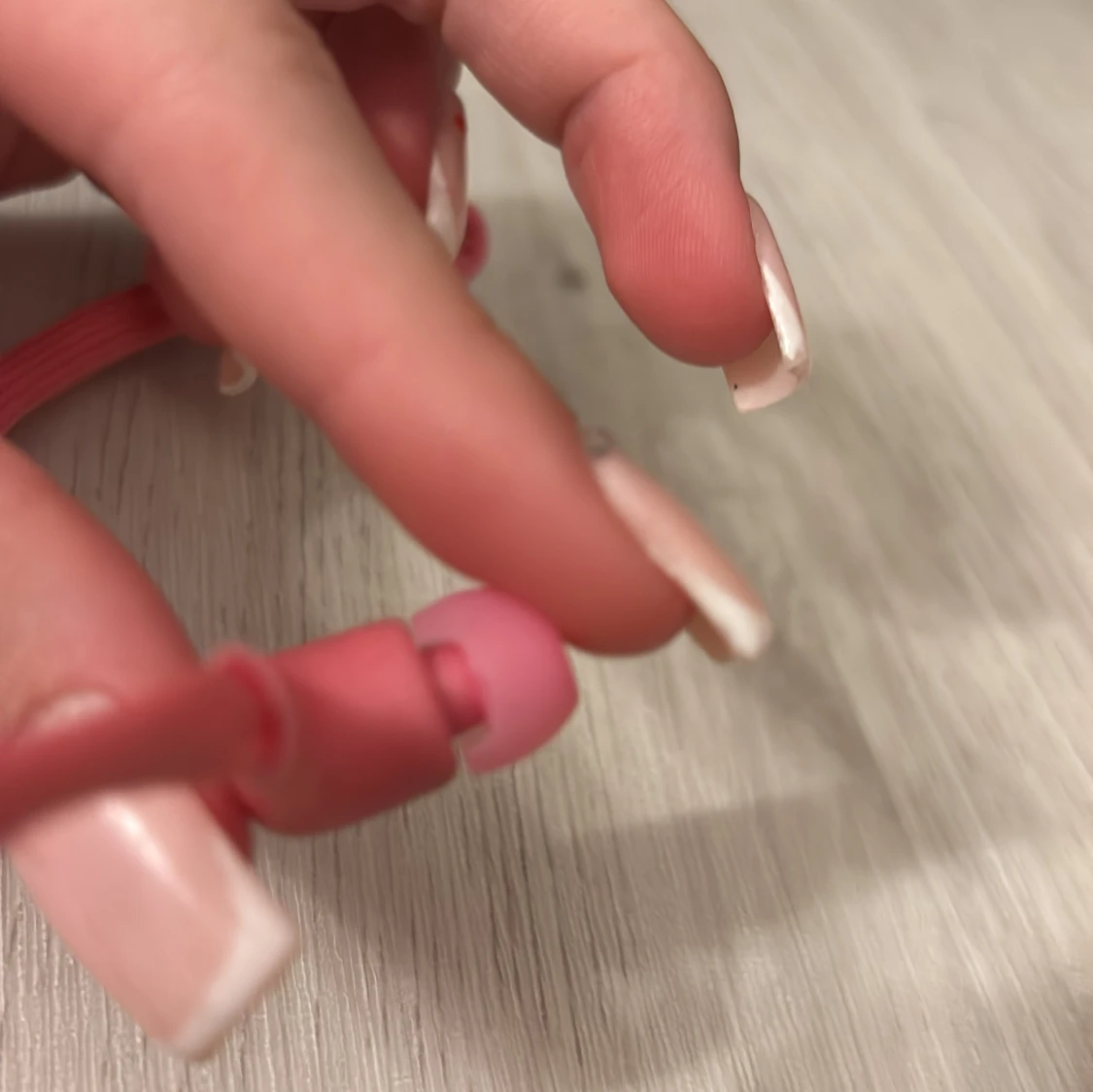  Rosa In-Ear Hörlurar - Perfekt för Musik och Samtal - 3