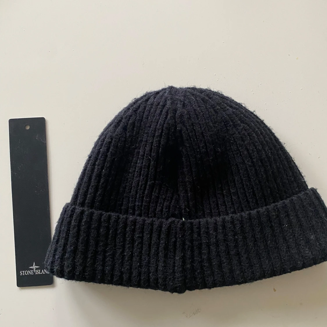 Svart mössa från Stone Island - 1