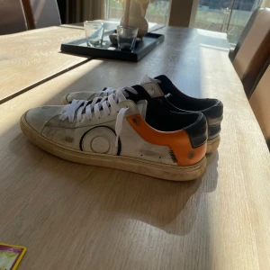 Oliver cabell sneakers - Galet feta skor från Oliver cabell,slutsålda överallt.