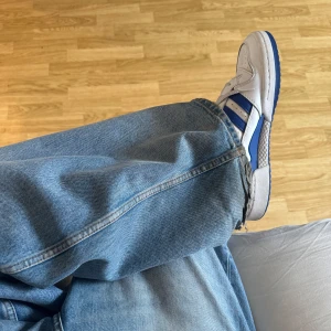 Adidas Forum Low  - Bra skick, låda tillkommer 