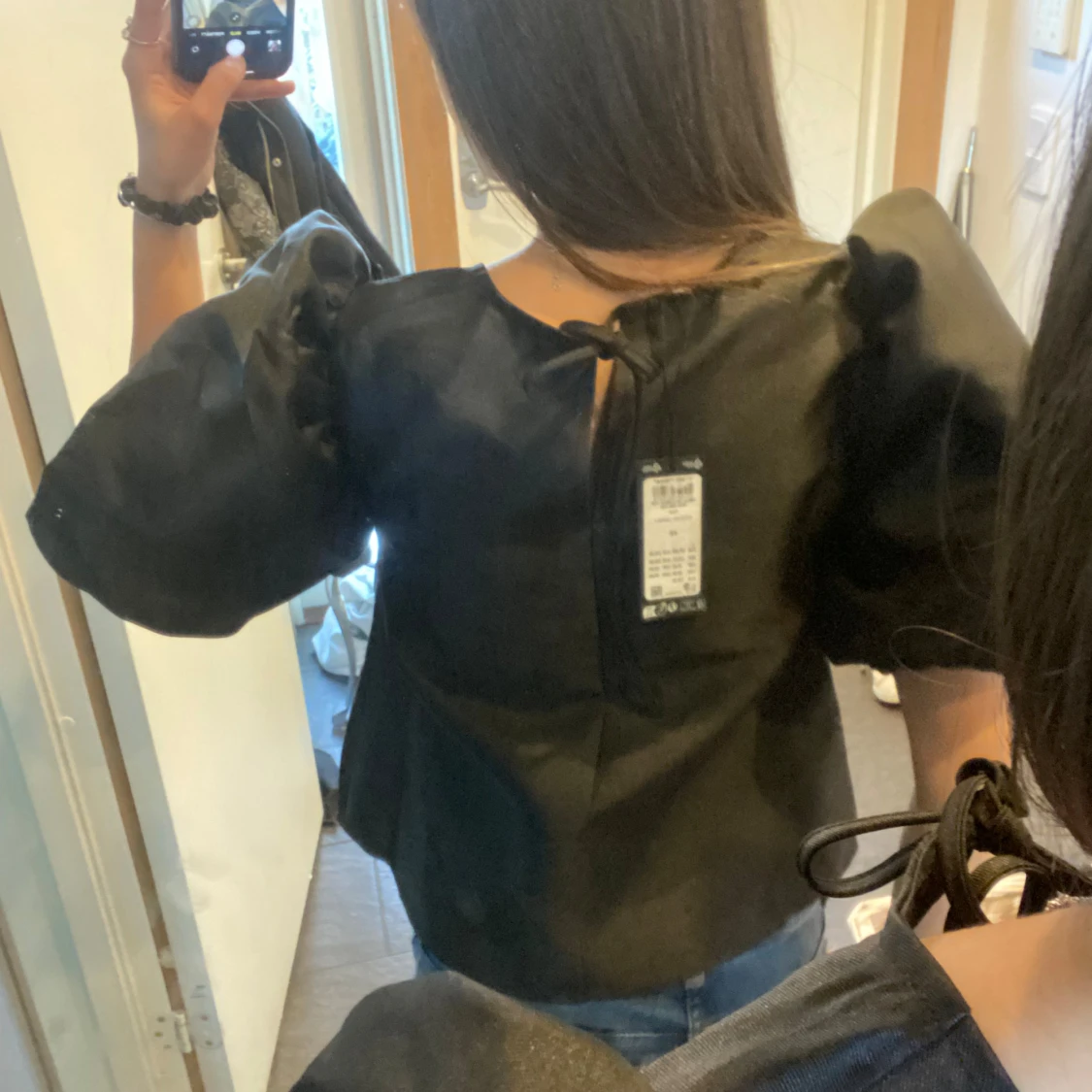 Svart puffärmar topp - 90