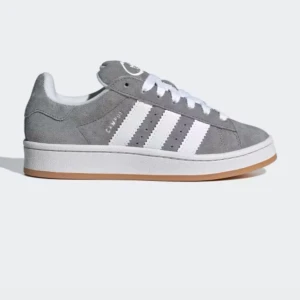 Söker efter adidas campus i någon av de här färgar i storlek 37/38 - Söker efter adidas campus i de här färgerna i storlek 37/38 kan betala 250 annars kan jag betala lite mer 