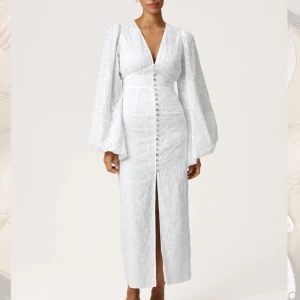 Adoore positano dress - Helt ny med prislapp kvar, jättefin passar perfekt till midsommar, student, utomlands och i sommar