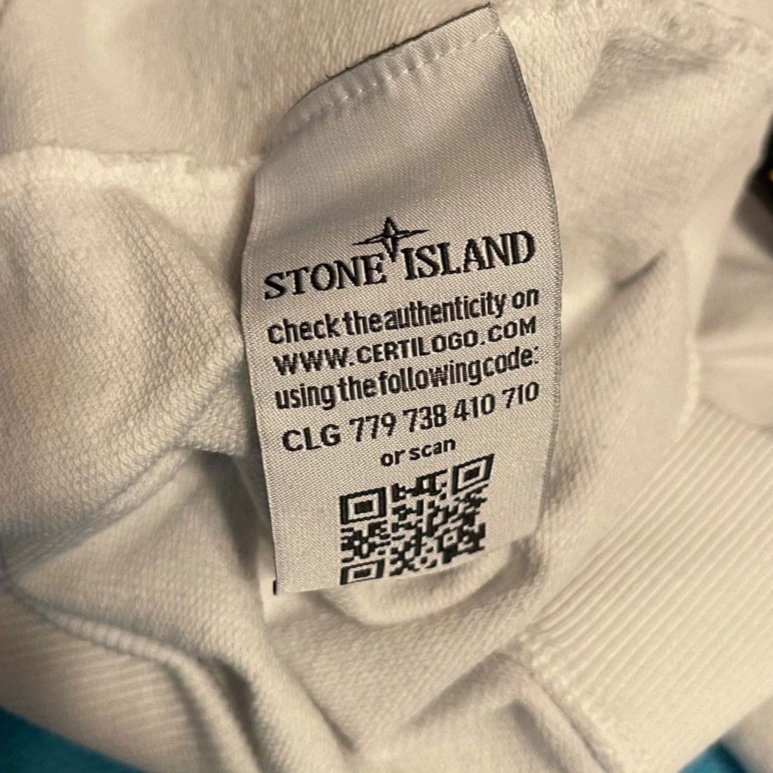 Vit t-shirt från Stone Island - 4