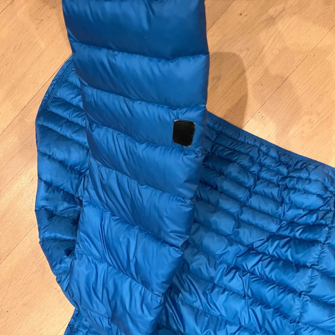 Blå dunjacka från Haglöfs - 1