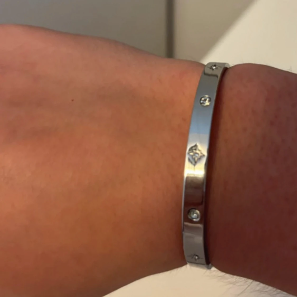 Silvrigt armband - 2