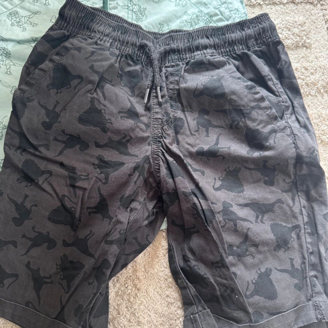 Två mönstrade shorts från Lupilu - 1