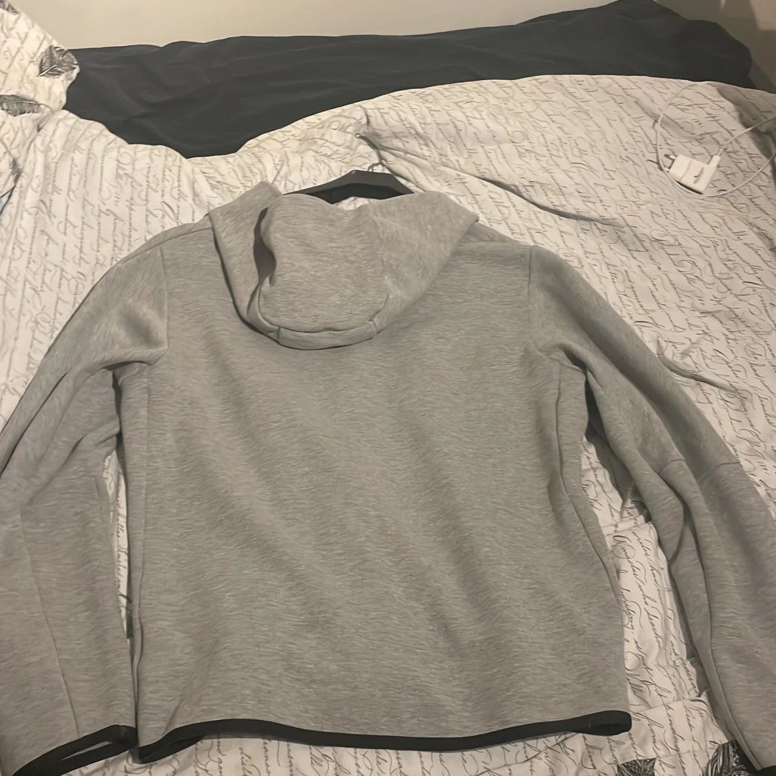 Grå Nike hoodie med dragkedja - 1