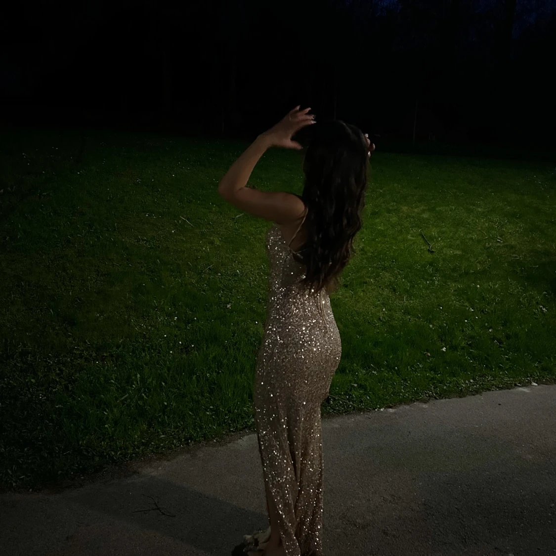 Glittrig balklänning 🌟 - 3
