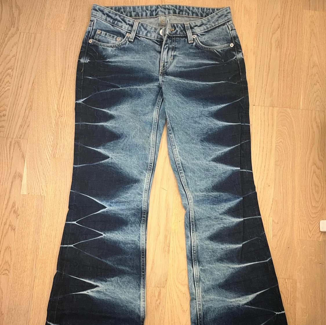 Weekday jeans med mönster - 1