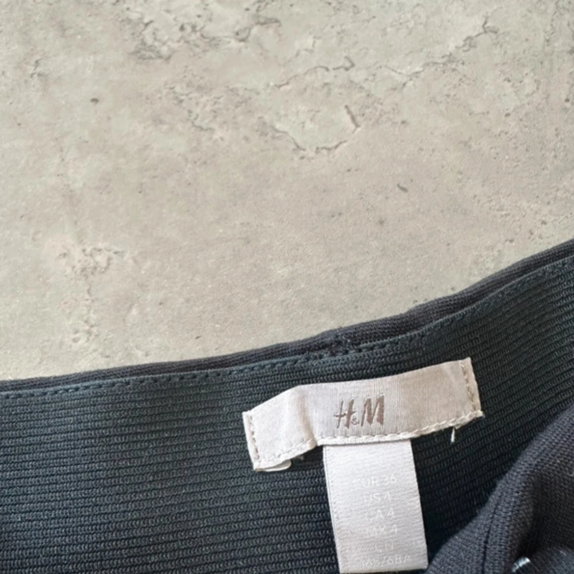 Svarta kostymbyxor från H&M - 2