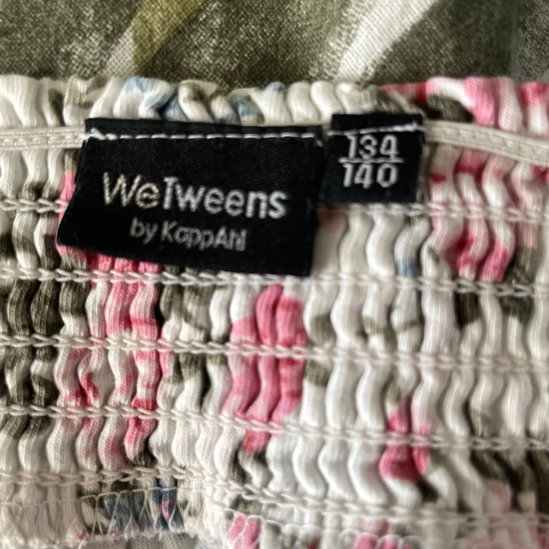 Blommig linnetopp från WeTweens - 1