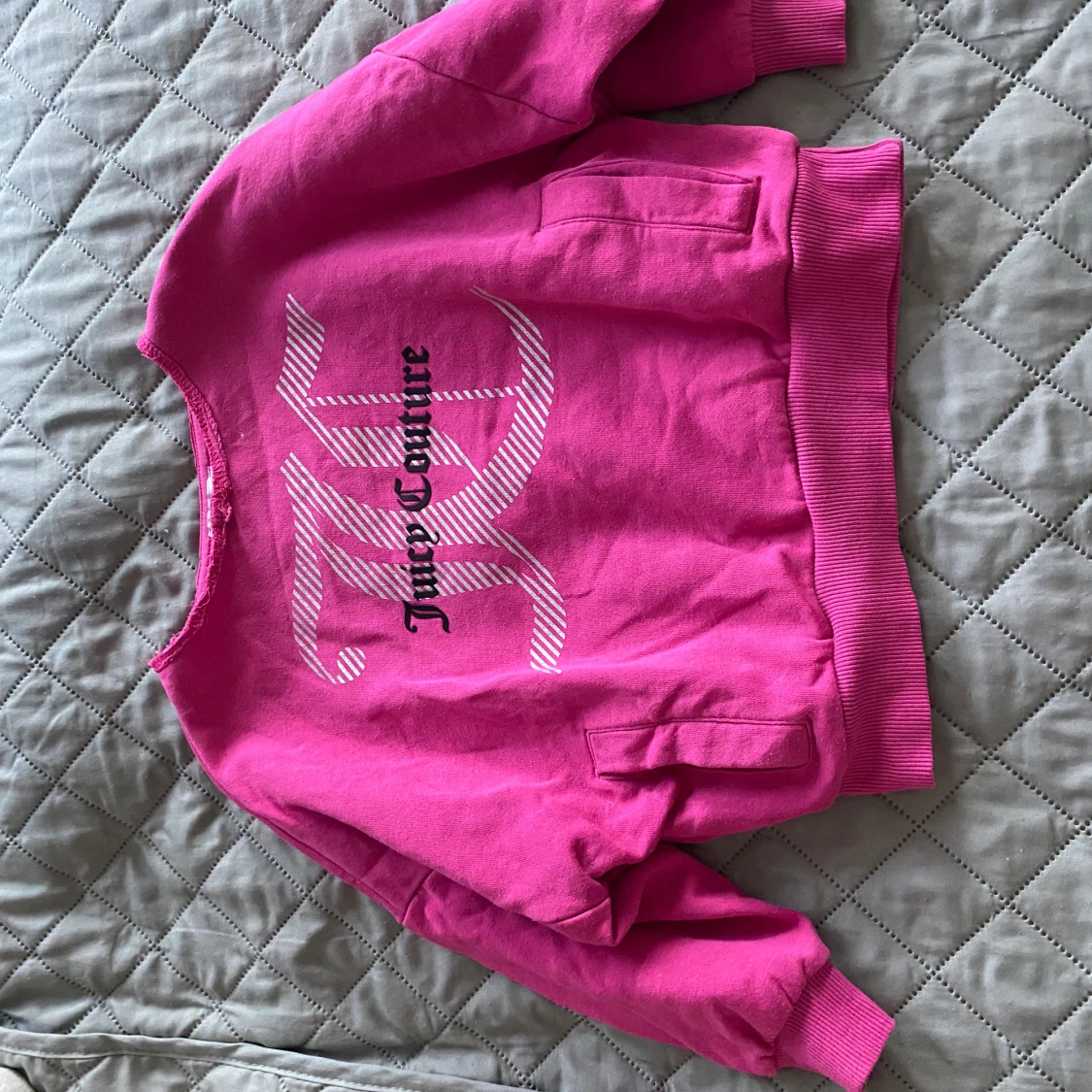 Rosa Juicy Couture sweatshirt