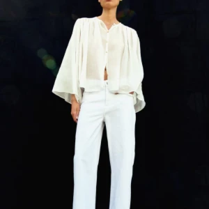 Vita Jeans  - Vita jeans från hm slutsålda Stl 34 