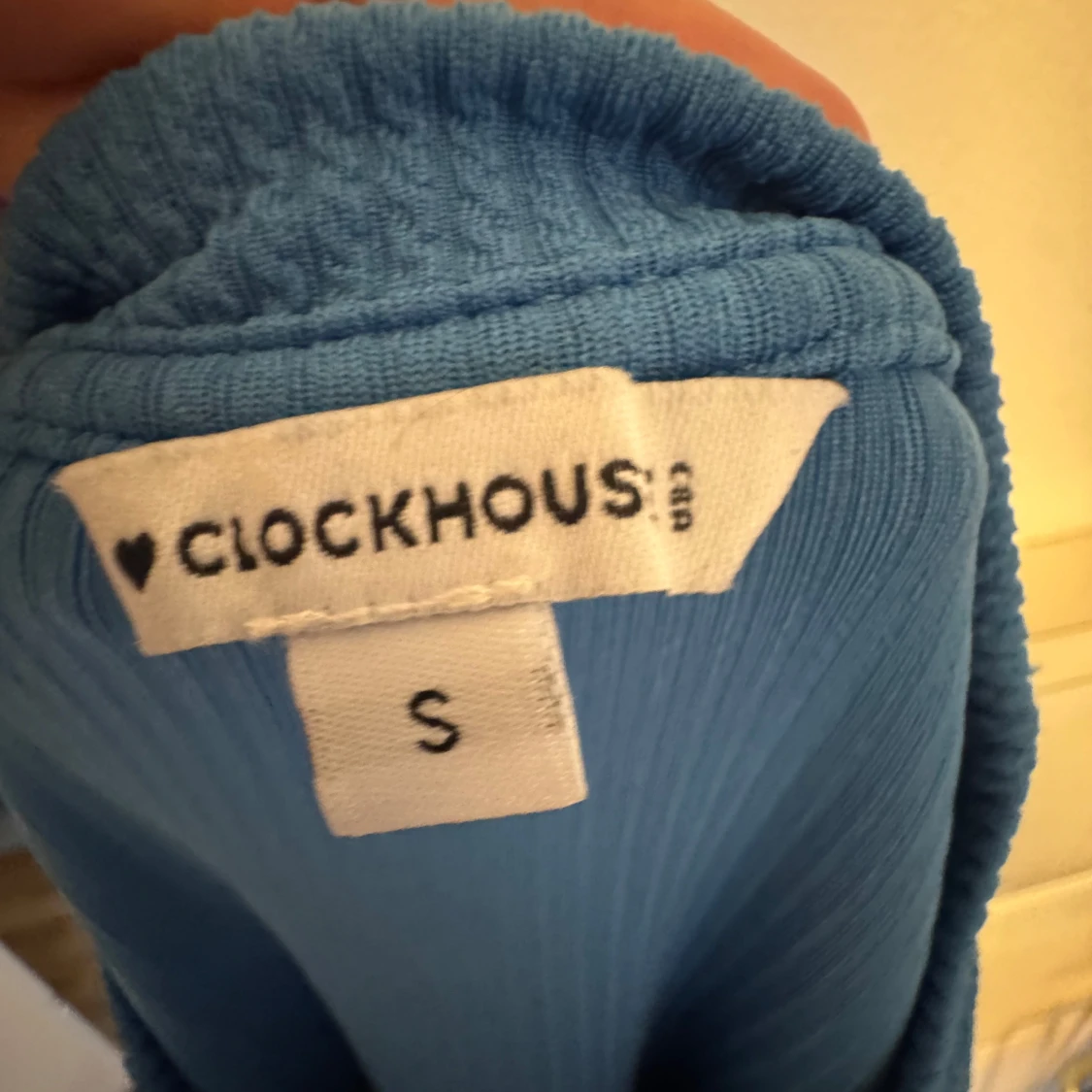 Blå ribbad cut out-klänning Clockhouse - 2