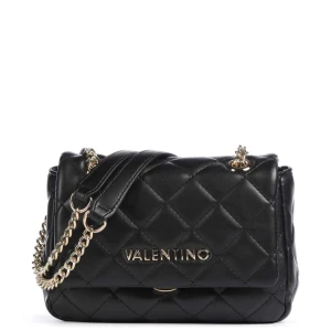 Skitsnygg valentino väska - Säljer denna skitsnygga väska ifrån valentino i modell ocarina!!säljer då den inte kommer till användning tyvärr. En perfekt väska som passar till allt och verkligen lyfter en outift🖤nypris 1500 men säljer för 800 (kan diskuteras som vanligt). köpt den ny och använt få tal gånger!! påse följs även med🤗🤗Skriv för mer bilder och äktahetsbevis!!