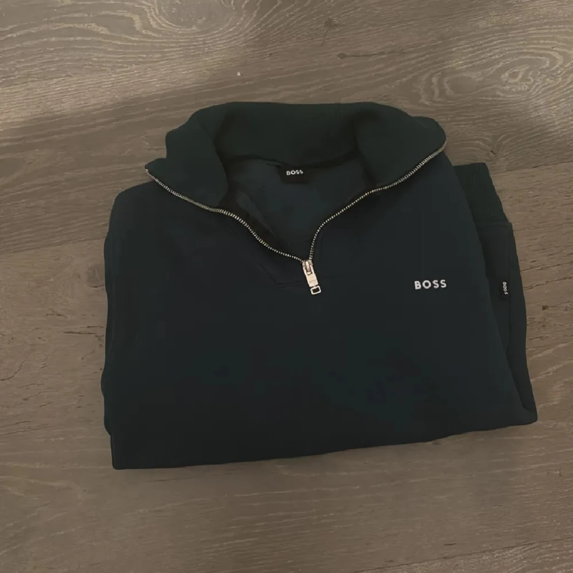 Mörkgrön half zip tröja från BOSS - 3