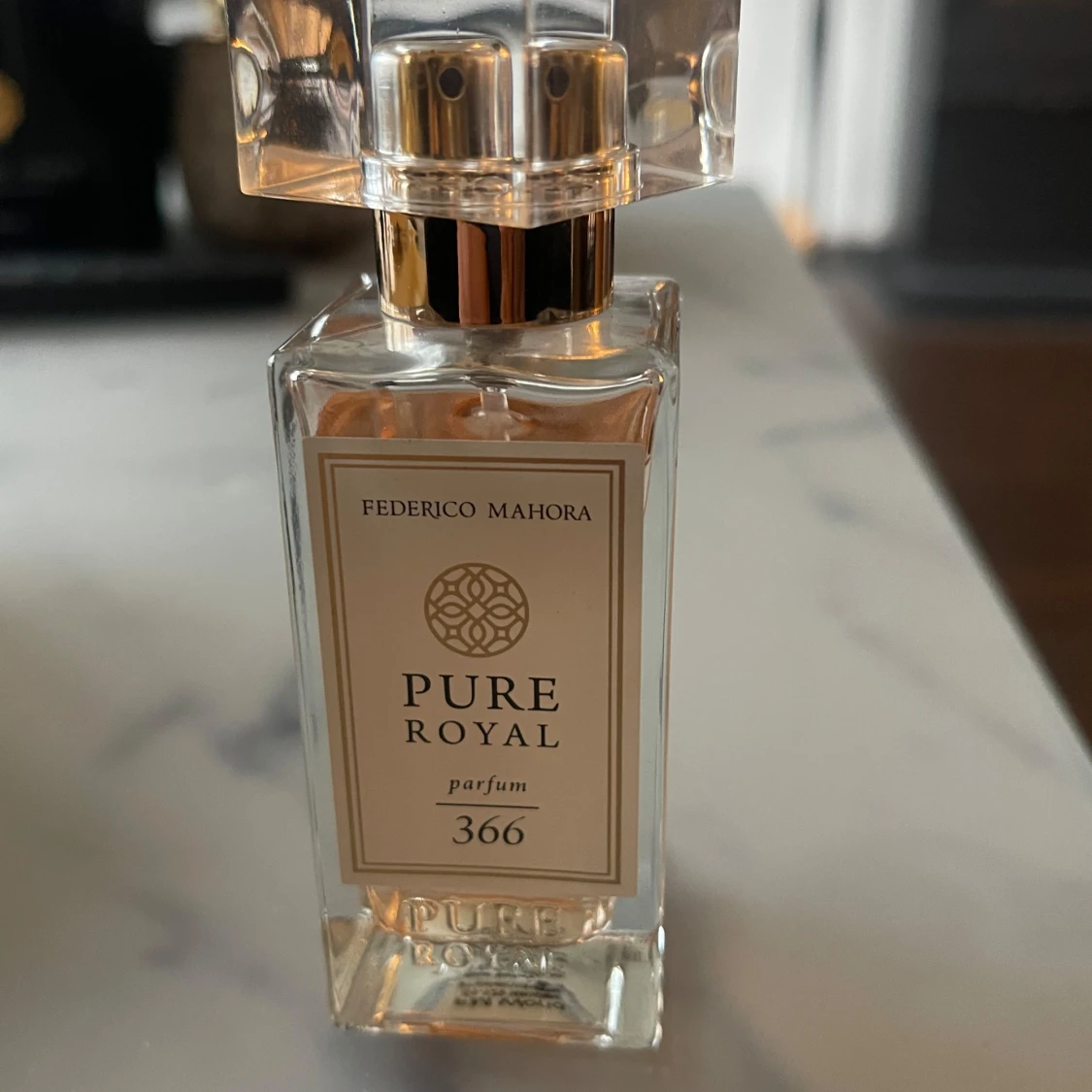 PURE ROYAL parfym 366 från Federico Mahora - 2