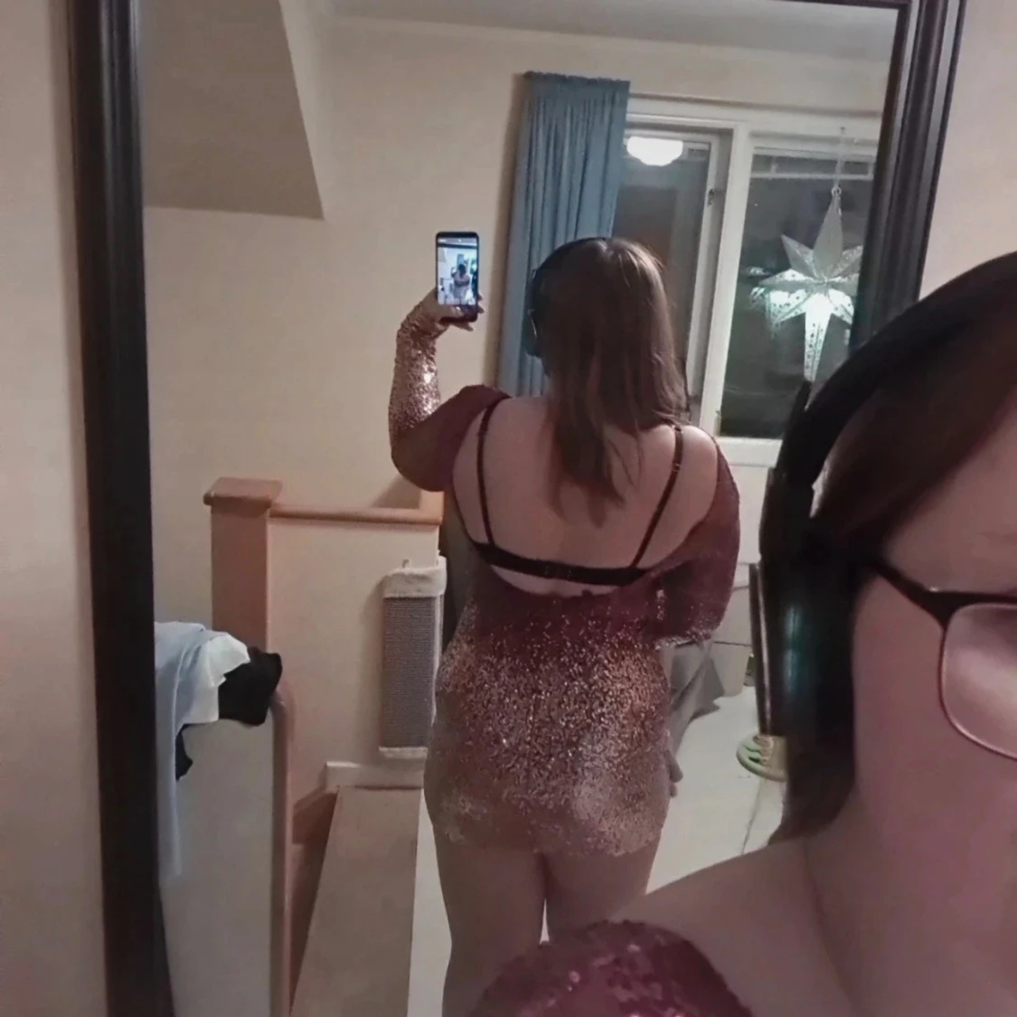 Paljettklänning str S - 3