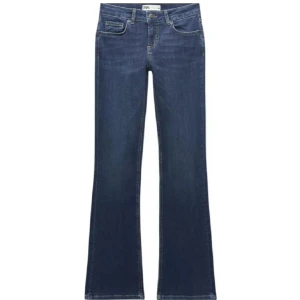 Zara jeans  - Lågmidjade, lite för korta för mig som är 173❤️❤️ 